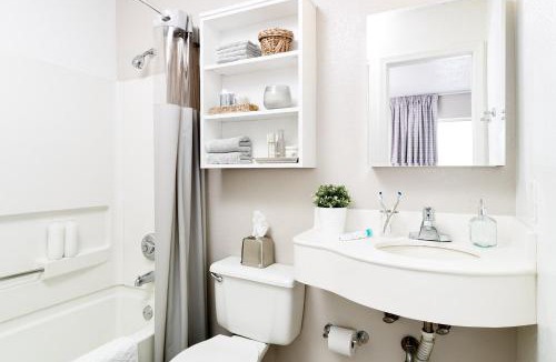 St. Charles Hotel | InTown Suites Extended Stay St. Louis MO - St. Charles