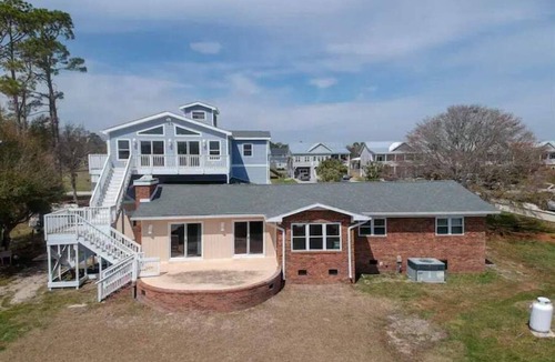 Hubert House | Intracoastal Retreat