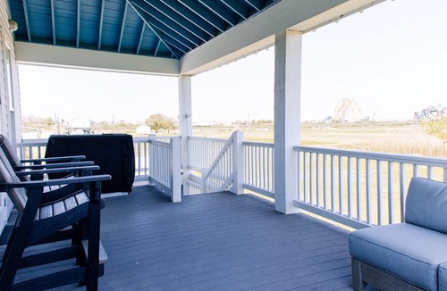 Sabine Pass House | Intracoastal Sanctuary 2BR 2BA in Sabine Pass