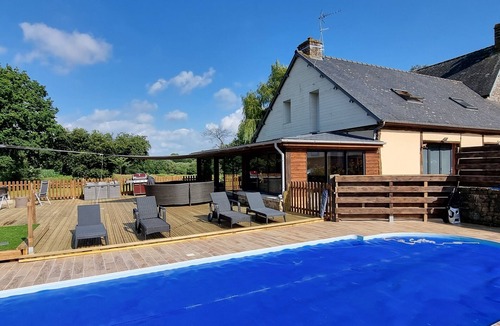 Saint-Ovin House | Introducing Willow Tree Gites . Holidays , Weddings and all events catered for.
