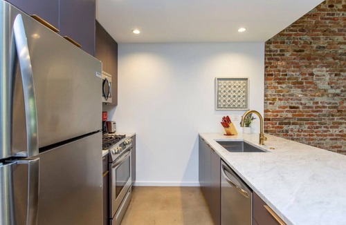 Washington Square West Villa | Inventors` Loft - Luxury, Upscale, Quiet 2BD!