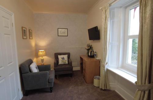 Crianlarich Bed & Breakfast | Inverardran House Bed and Breakfast