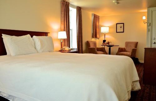 Baddeck Resort | Inverary Resort