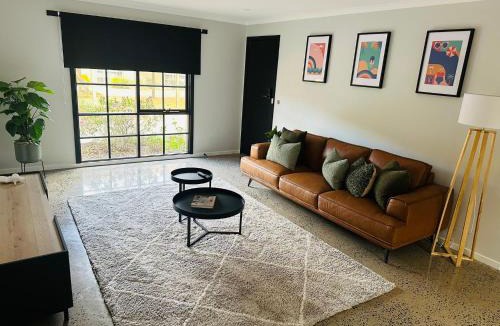 Inverloch House | Inverloch Palm Waters 5