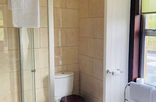 Invershin Hotel | Invershin Hotel Bunkhouse & Bar