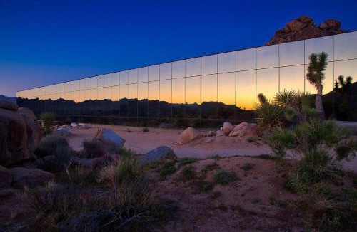 Monument Manor House | Invisible House Desert Icon w Indoor Pool
