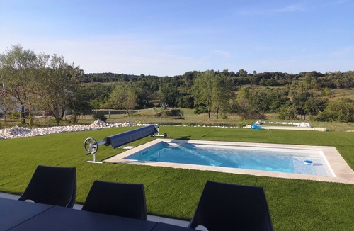 Les Mages Villa | Invitation to travel Billard Spa Piscine villa privative lumineuse au calme