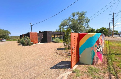 Santa Fe Apartment | Inviting 1bd Sanctuary - The Michu Suite
