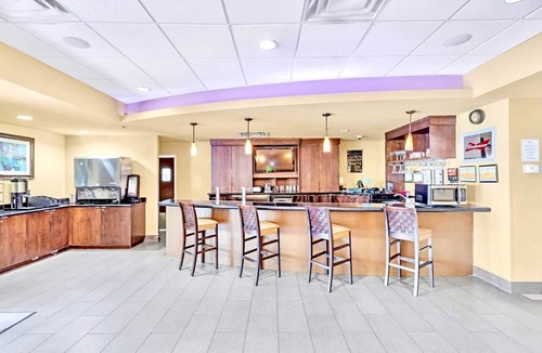 Florida Central Atlantic Coast Apartment | Inviting 1BR Apartment, 8 mins to Universal Studios