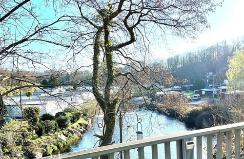 Bont Newydd Ski Chalet | Inviting 2-Bed Chalet in Caernarfon