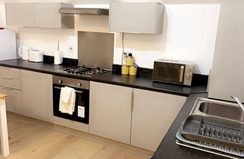 Wakefield Apartment | Inviting 2-Bed, Sleeps 5