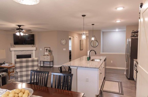 Loves Park House | Inviting 2 Bedroom condowith Office and King Master Suite in Loves Park!