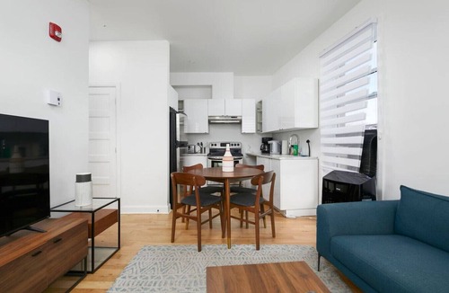 Gay Village Apartment | Inviting 2BR1B in Gay Village & Downtown