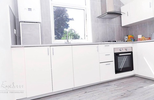 Bromley Common and Keston Apartment | Inviting 3-Bed Apartment in Bromley