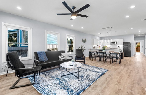 Near East Side Cottage | Inviting 4br/2.5ba Downtown Home With Ample Space!