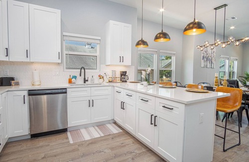 Highland Park Cottage | Inviting 4br/2ba Near Downtown & Riverwalk