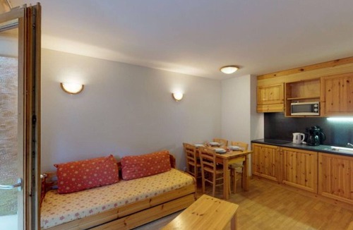 Saint-Pierre-de-Clages Apartment | Inviting apartment near village center