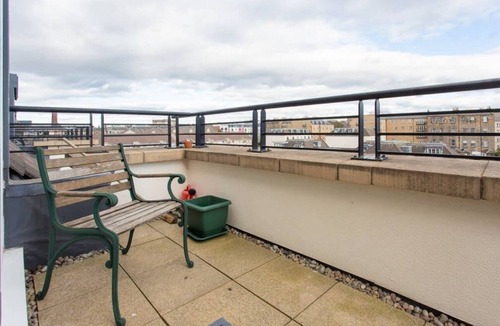 Bonnington Apartment | Inviting Apartment near Leith Walk