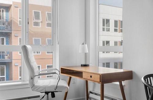 West Woodland Apartment | Inviting Ballard Studio w/BBQ & W/D, nr Shops, by Blueground