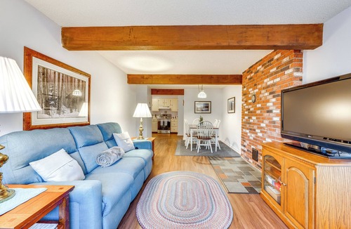 Bartlett Condo | Inviting Bartlett Condo: 1 Mi to Attitash Mountain