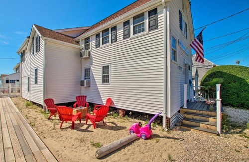 Old Lyme Apartment | Inviting Beachfront Apt. in Hawk's Nest Beach
