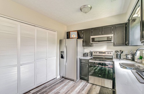 Bowling Green House | Inviting Bowling Green Escape w/Smart TVs!