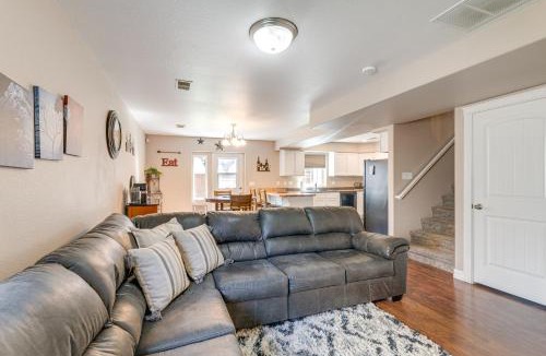 Cheyenne House | Inviting Cheyenne Townhome ~ 4 Mi to Downtown