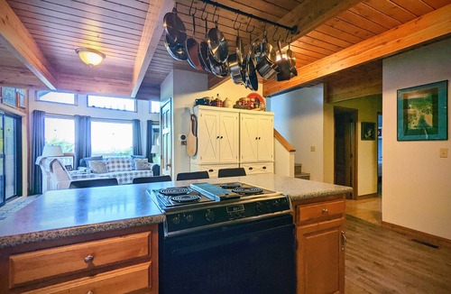 Cornville House | Inviting Cornville Home w/Deck on 10 Acres!