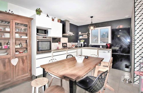 La Coucourde House | Inviting cottage in the Rhone Valley.