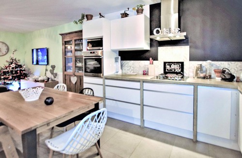 La Coucourde House | Inviting cottage in the Rhone Valley.