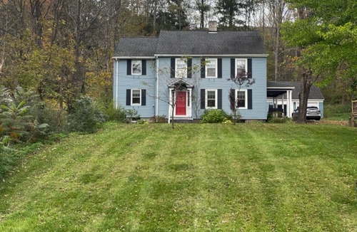 Allaben House | Inviting, Cozy Catskills Home - Primed for Fall!