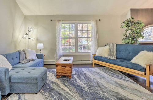 West Milford House | Inviting Hewitt Home Near Hiking & Skiing!