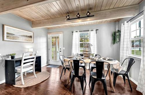 Siloam Springs House | Inviting Hideaway Perfect for a Relaxing Escape in Siloam Springs, Arkansas
