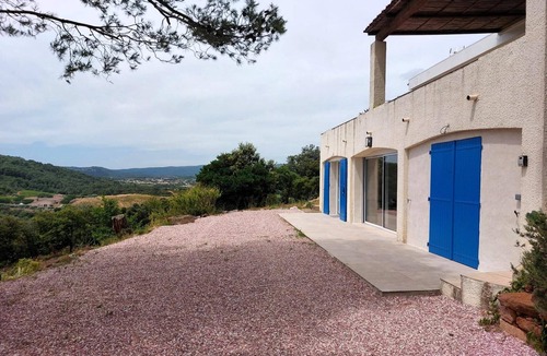 Pierrerue House | Inviting holiday home in Pierrerue