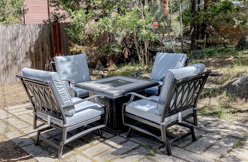 Kings Beach Ski Chalet | Inviting hotel with lakeview, golf, skiing, WiFi, & Netflix