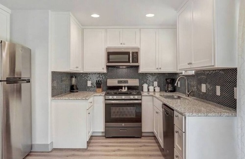 Georgetown House | Inviting modern home. Walk to Georgetown Square!