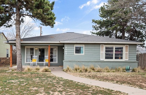 Tech Terrace House | Inviting Retreat – Ideal for Groups near TTU
