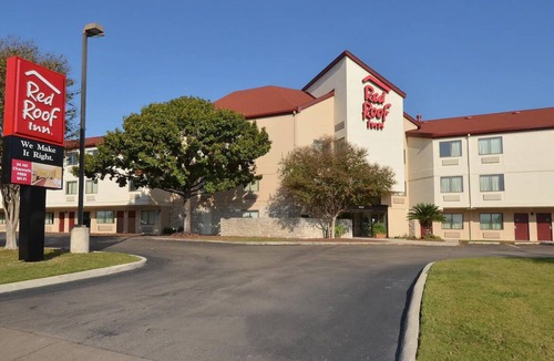 North San Antonio - SAT Hotel | Inviting San Antonio Spot, Ideal for Travelers with Pets | Near SA Airport