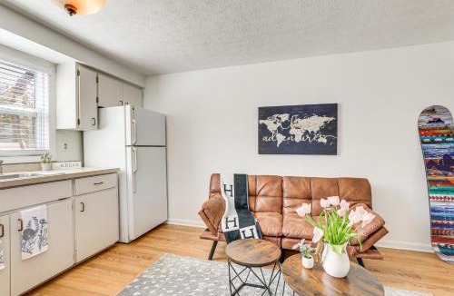 South Sarasota House | Inviting Sarasota Cottage 5 Mi to Beach Access!