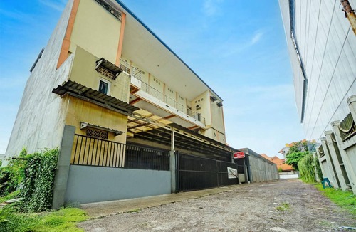 Waru House | Inviting Standard DBL Stay w/WiFi Parking Access