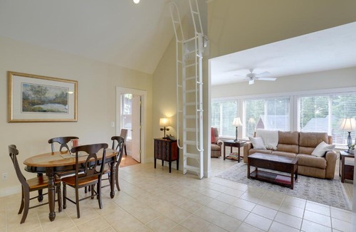 Summer Village House | Inviting Summer Village Cottage: Golf Cart & More!