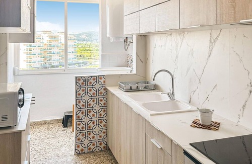 Platja de Piles Apartment | Inviting vacation apartment with sea view.