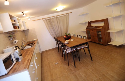 Babin Kuk Villa | Inviting Villa with Luscious Garden