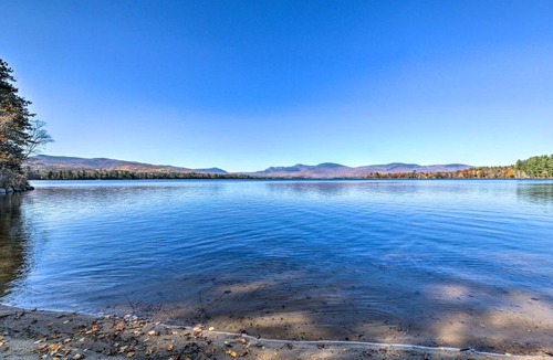 Weld House | Inviting Webb Lake Cabin with Mountain Views