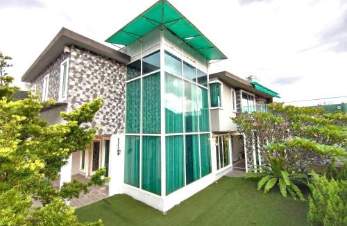 Taman Desa Kenchana House | Ipoh Bercham Lavish Villa 14 PAX