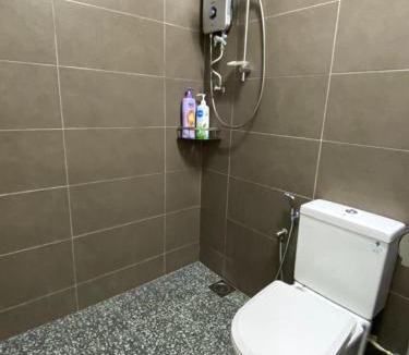 Taman Jubilee House | Ipoh Budget