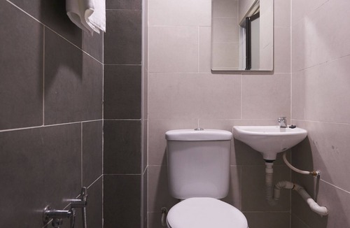 Kampung Puah Seberang Hotel | Ipoh Road Hotel