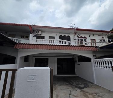 Kampung Simee House | Ipoh Stadium Hostel