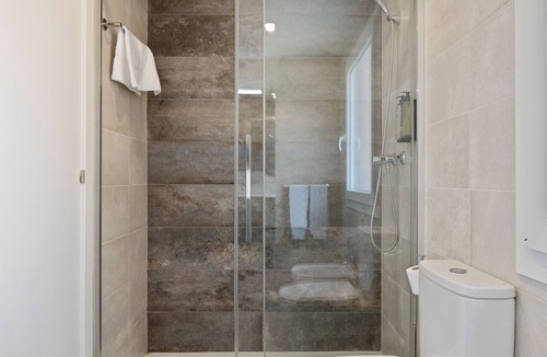 Haro House | Iraipe Haro Auto Check-in