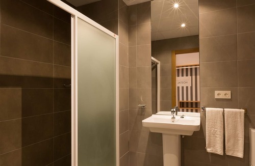 Ansoain Hostel | IRAIPE PAMPLONA HOSTAL